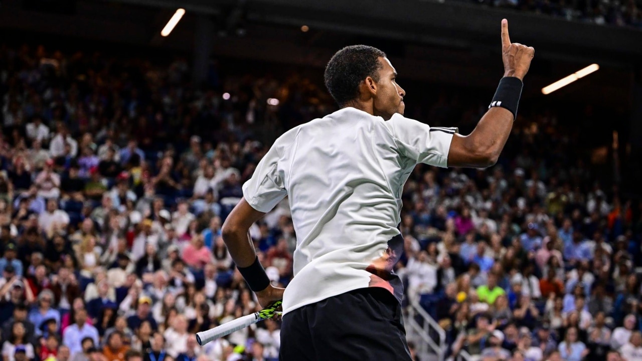 Photos: Zverev vs. Auger-Aliassime, Round 3